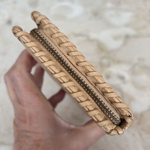 Kenneth Cole Leather Wallet - Picture 4 of 12